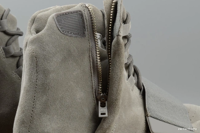 GUM DARK 750 ADIDAS GLOW LIGHT GREY YEEZY BOOST BB1840 0815